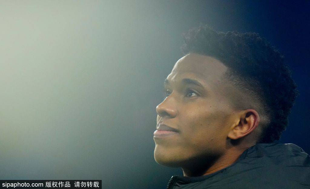 库库雷利亚：从巴萨弃将到切尔西明星的逆袭之路